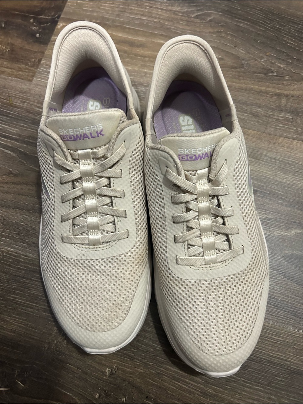 Skechers GOwalk Women's Cream Lace-Up Walking Sneakers with Lavender Accents